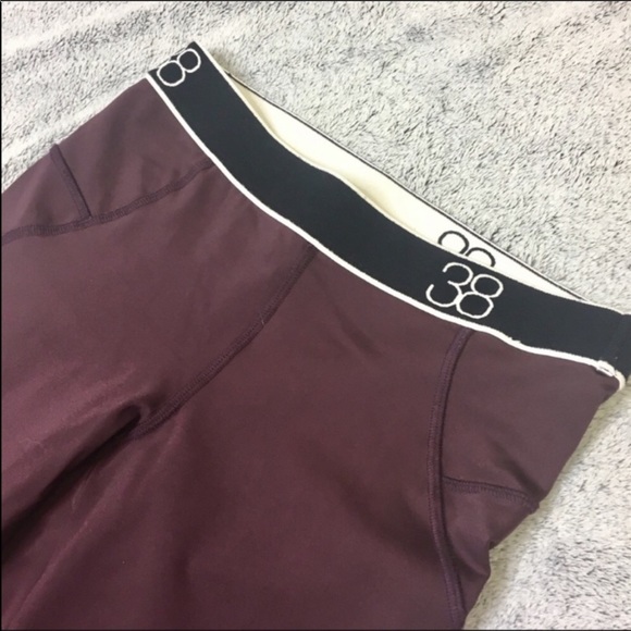 Theory 38 Cropped Maroon Leggings - Picture 4 of 8
